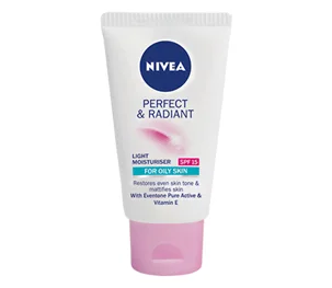 Nivea Perfect &Radiant Light Moist